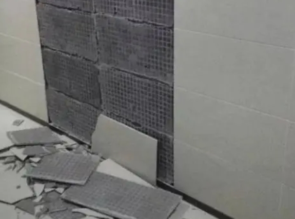 郊区瓷砖空鼓维修公司分享下郊区墙砖松动维修的知识